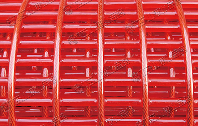 篩分設(shè)備選用聚氨酯篩網(wǎng)，高耐磨、壽命長